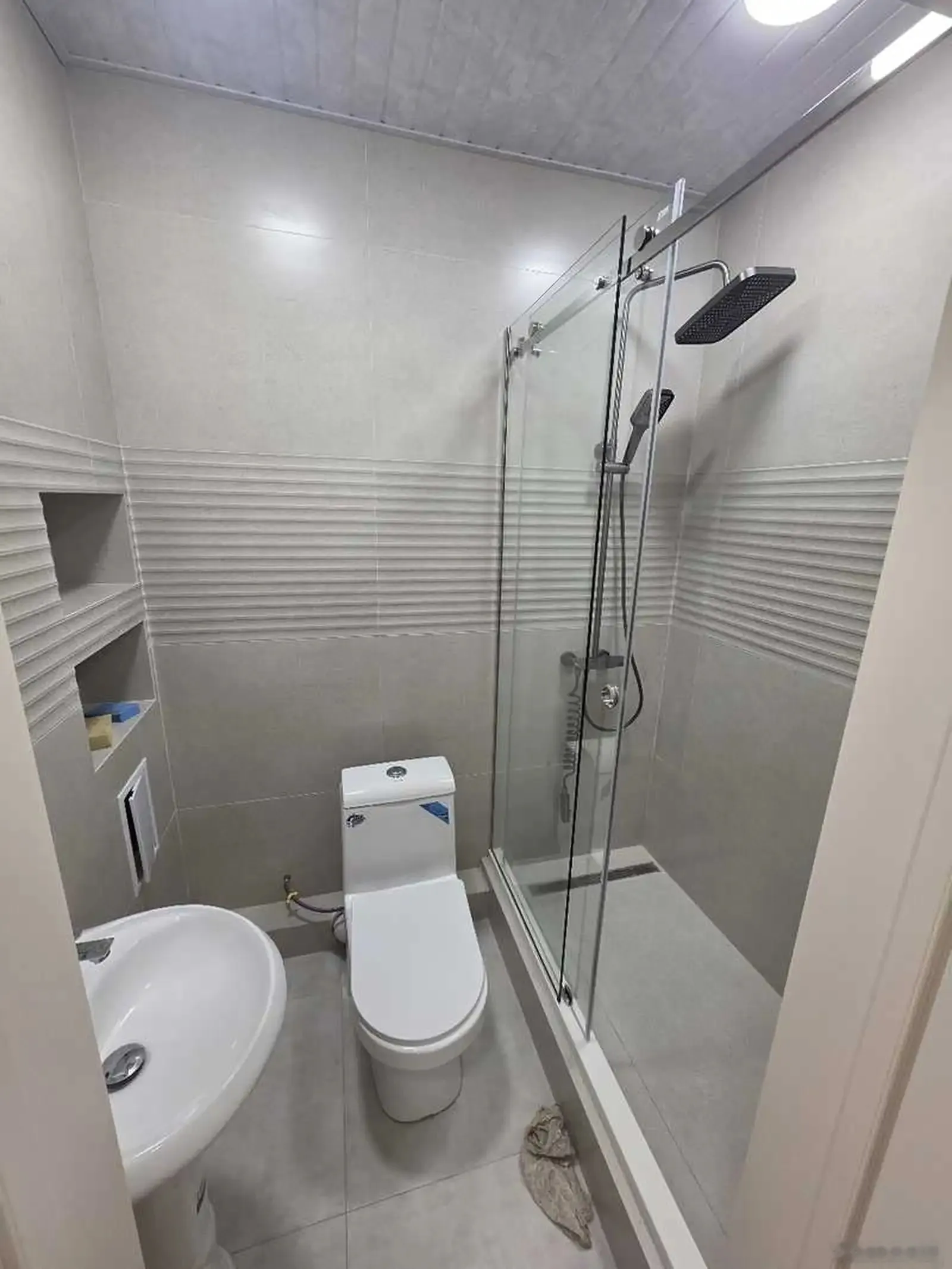 5-комн. квартира, 13 этаж, 140м², Роддом
