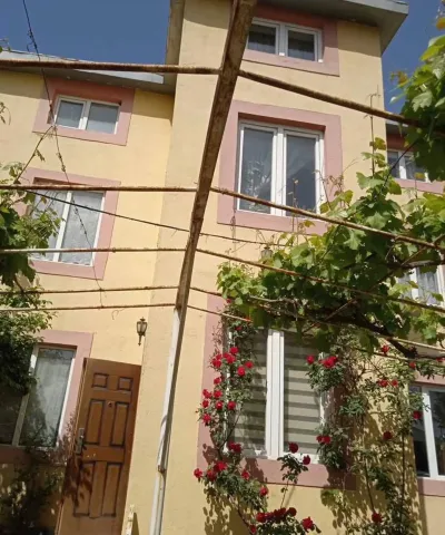 3-этажный, 9 комнатный дом, 330 м², Шохмансур