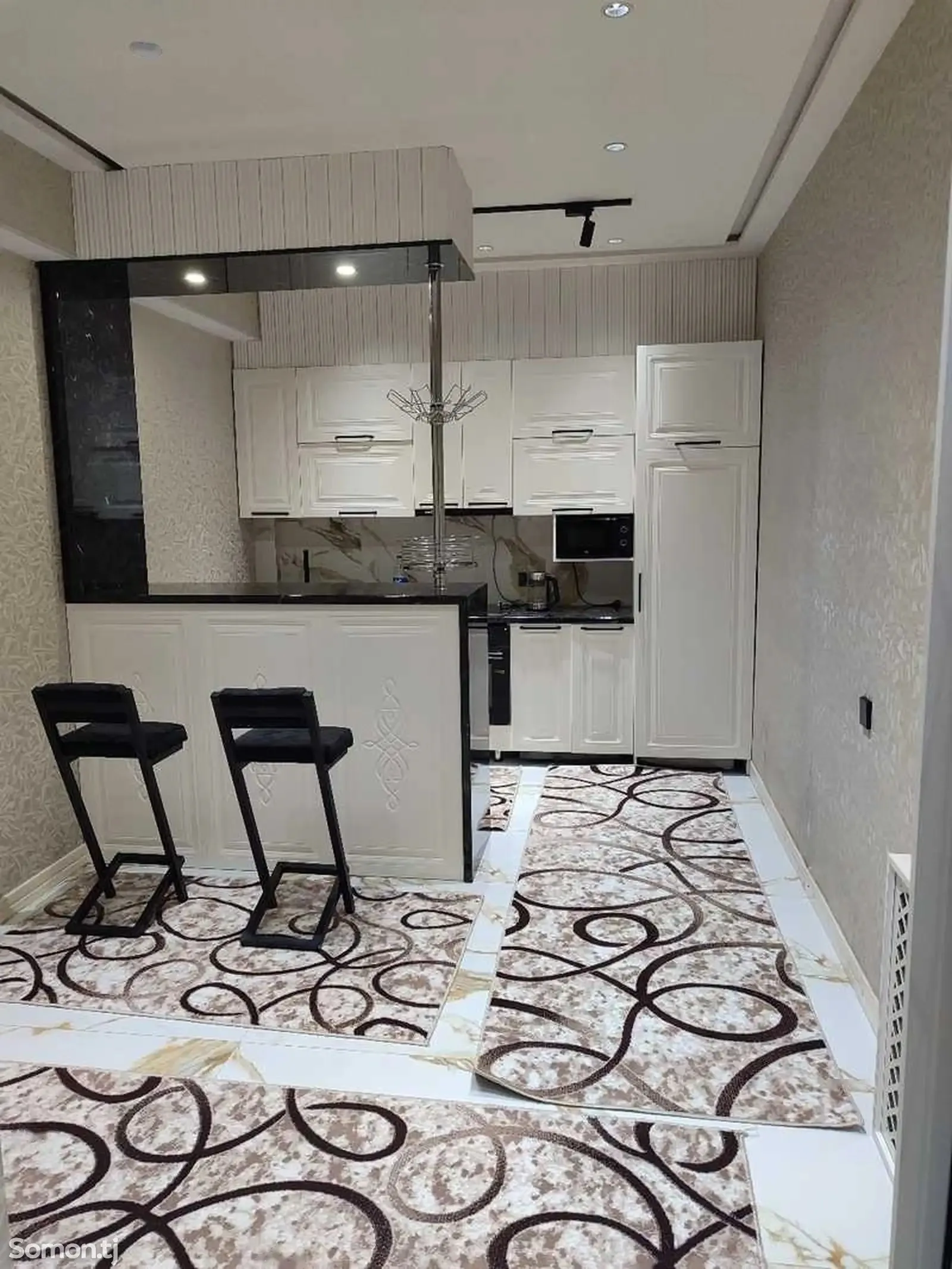 1-комн. квартира, 5 этаж, 50 м², Голубой экран