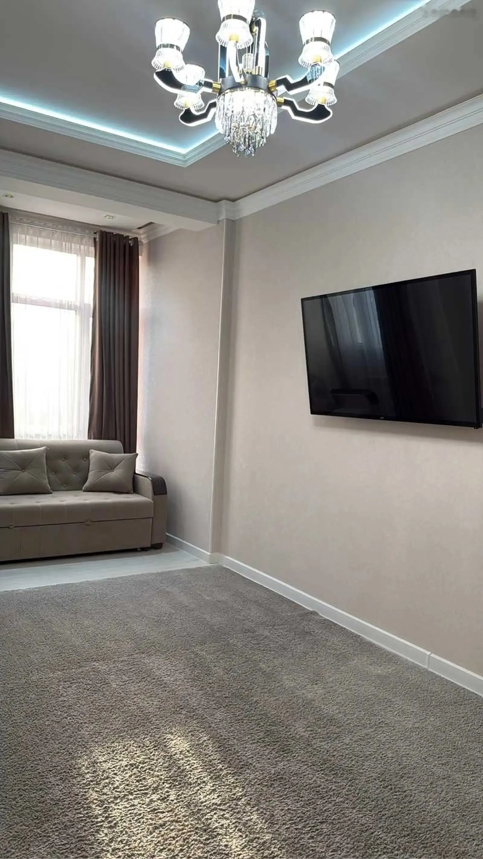 3-комн. квартира, 12 этаж, 100м², Голубой экран