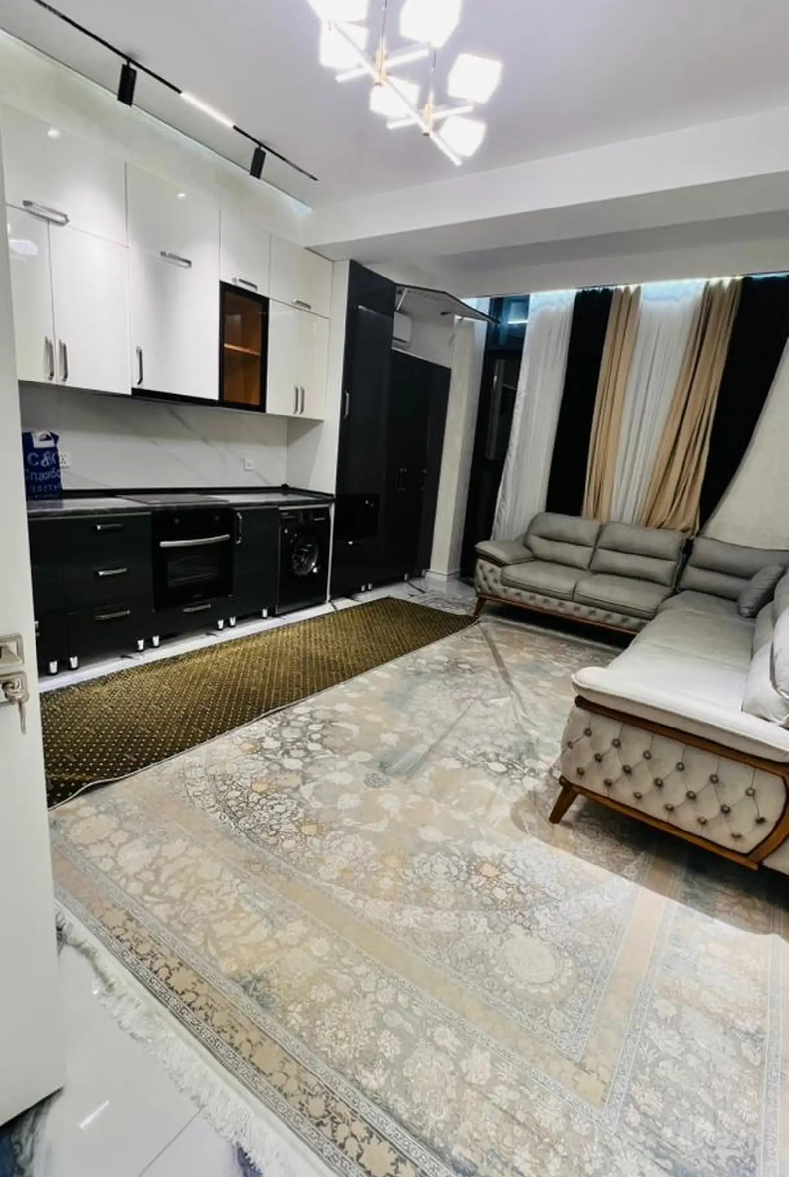 3-комн. квартира, 4 этаж, 140м², Шохмансур ру баруи Зелёный бозор доми Валберис Наздикии Садбарг
