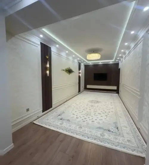 2-комн. квартира, 12 этаж, 92 м², Шохмансур