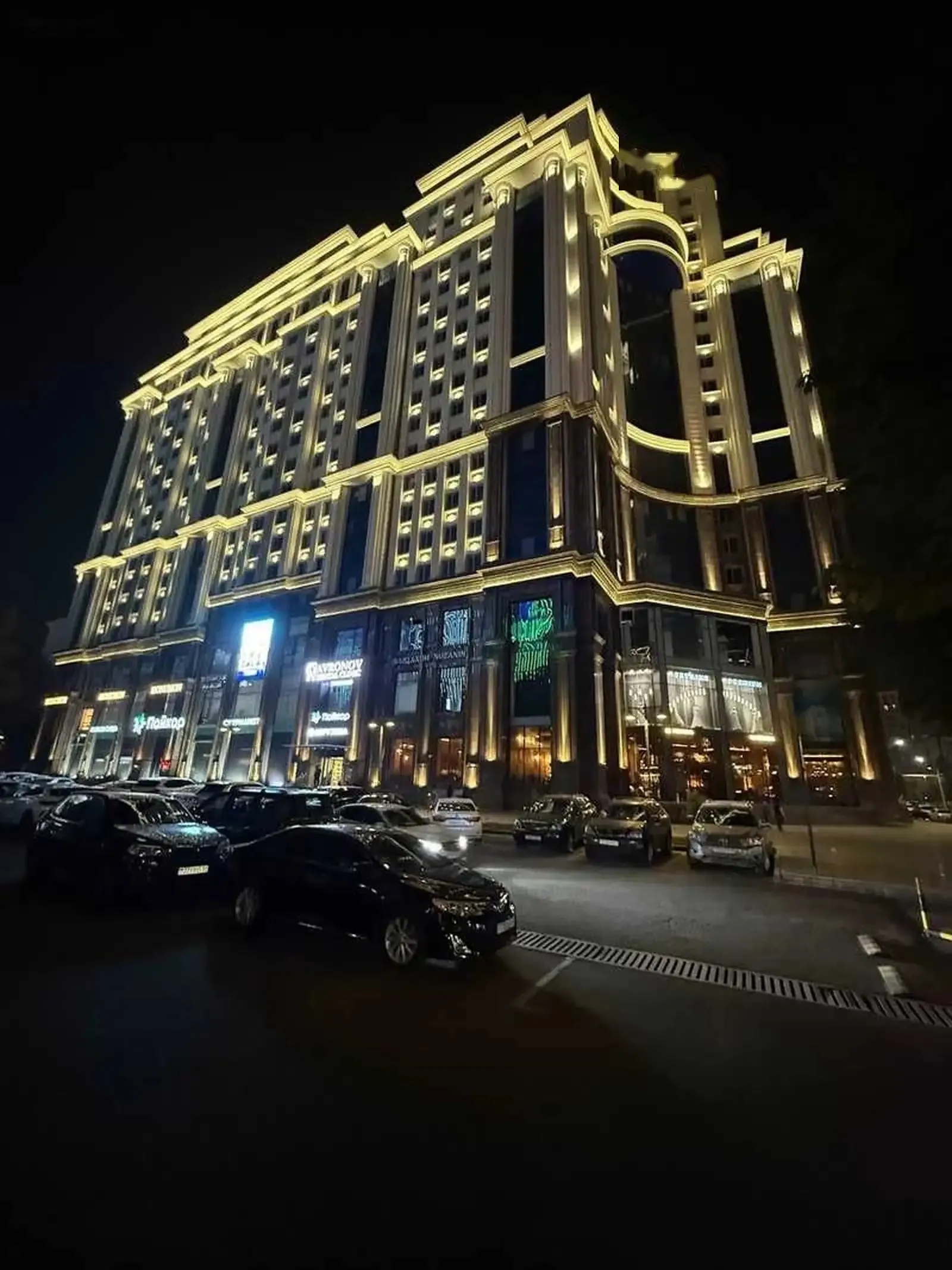 1-комн. квартира, 13 этаж, 56 м², ориентир доми пайкари ЦУМ