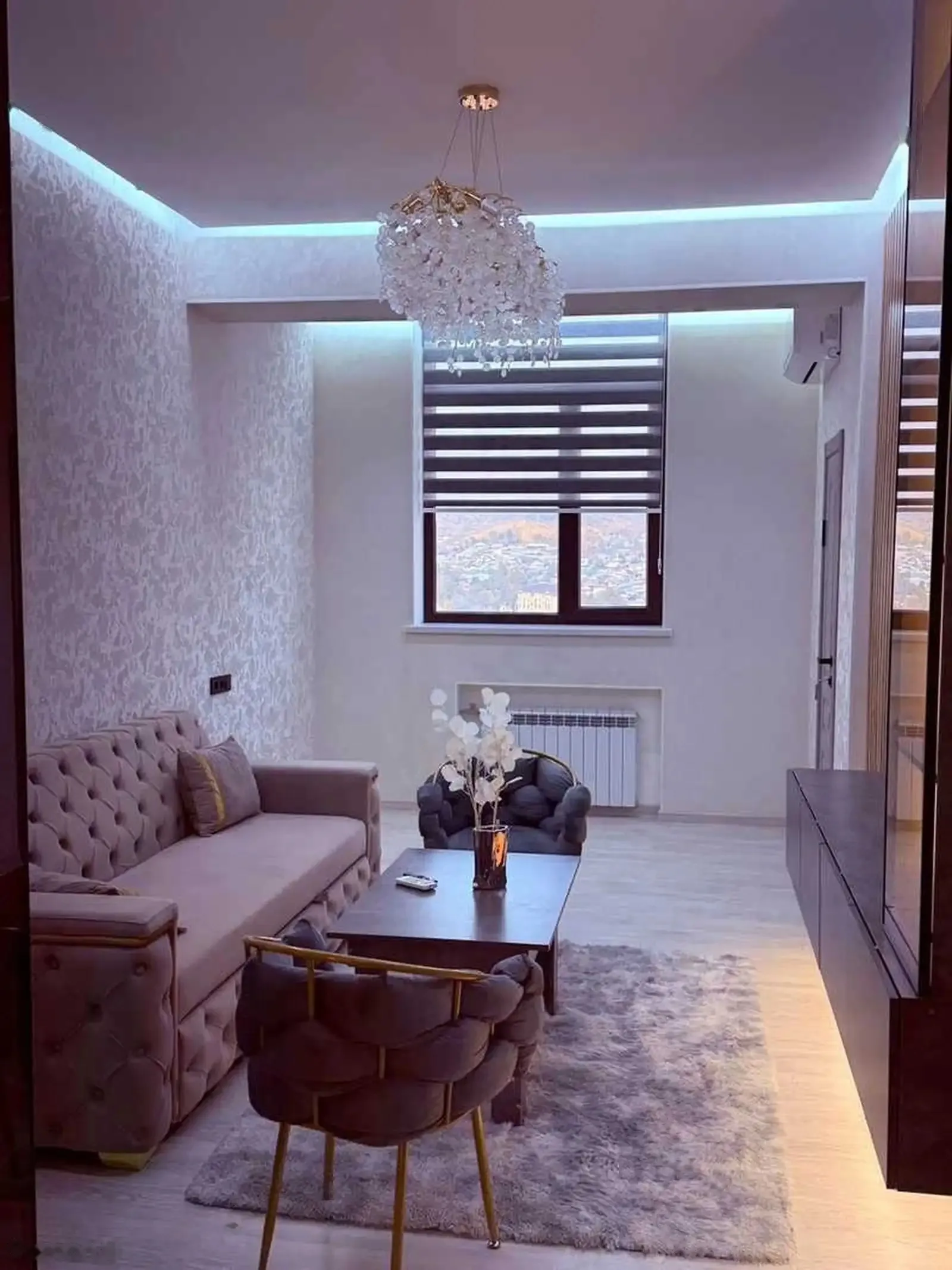 2-комн. квартира, 16 этаж, 58м², Шохмансур