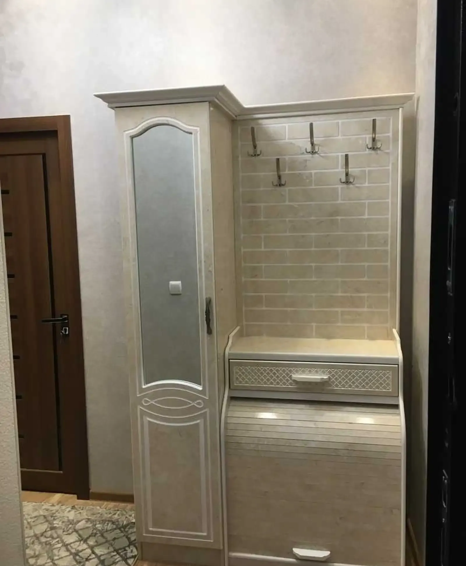 1-комн. квартира, 3 этаж, 40 м², Овир, Гранд отель