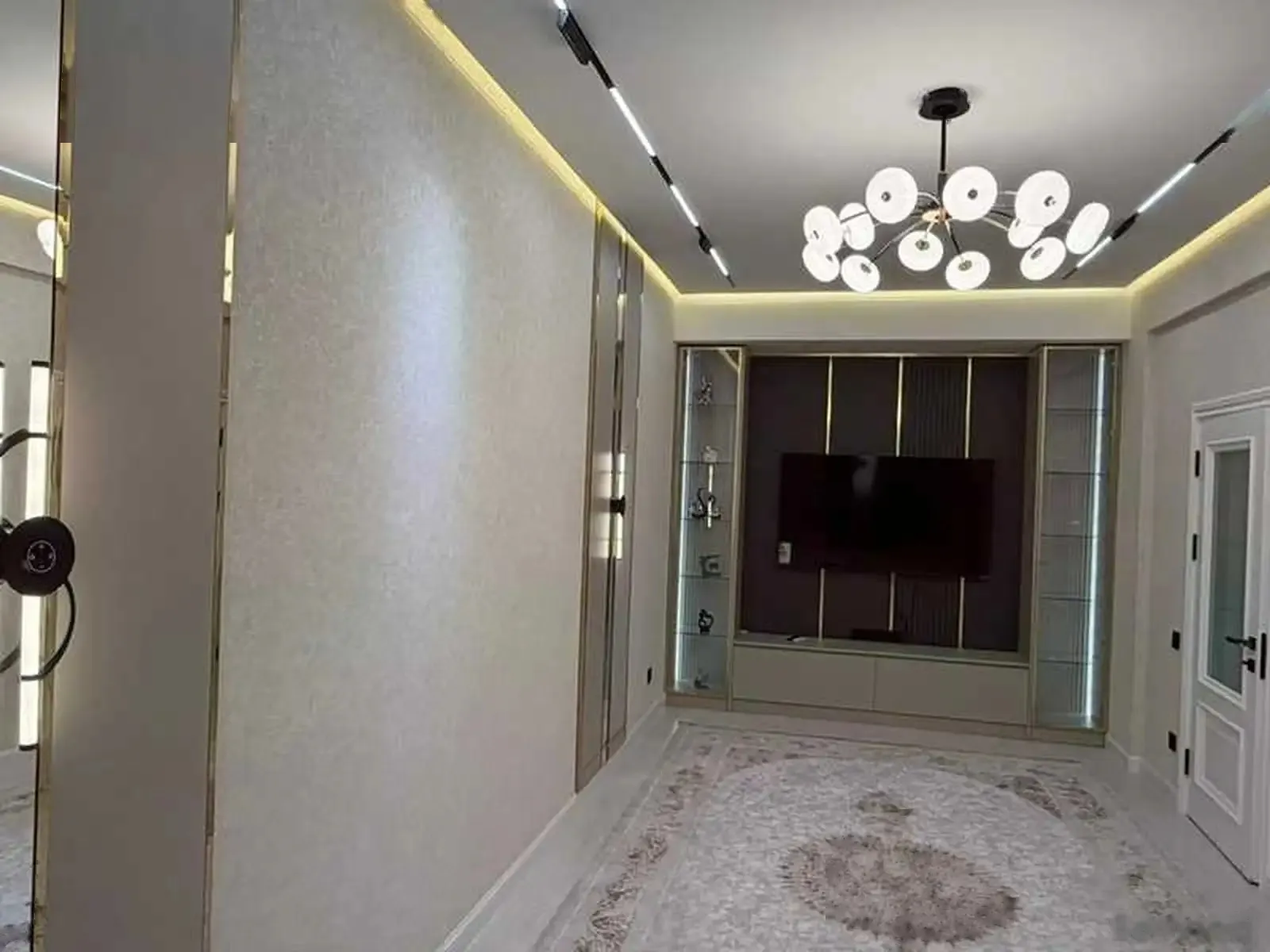 2-комн. квартира, 10 этаж, 74м², проспект Рудаки