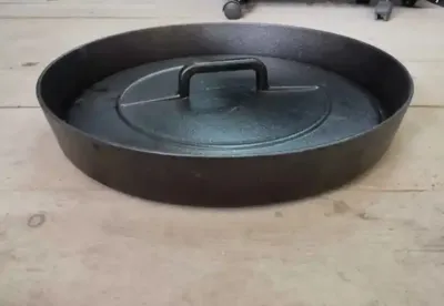 Казан для цыпленка табака