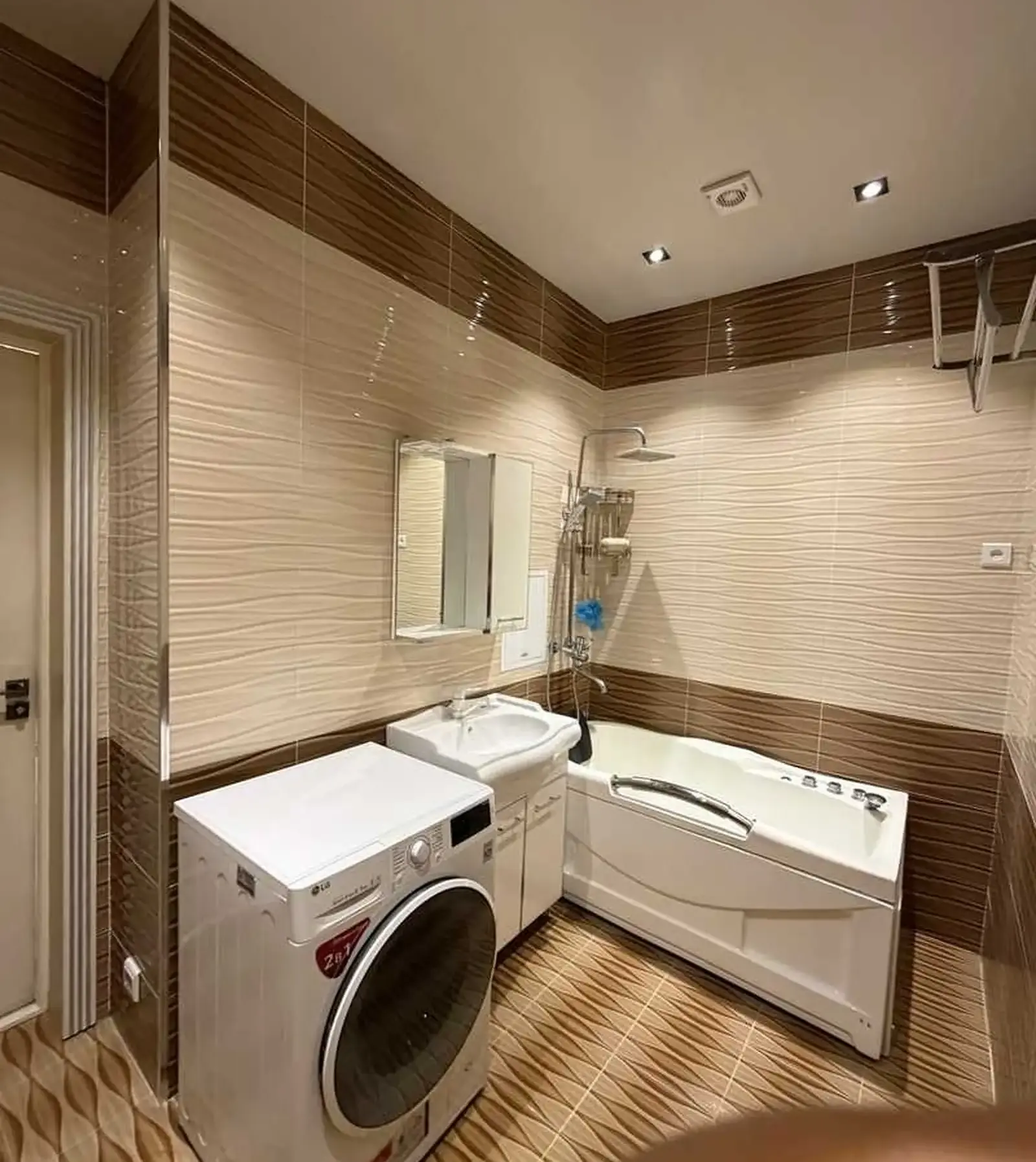 3-комн. квартира, 5 этаж, 96м², Шоҳмансур танка
