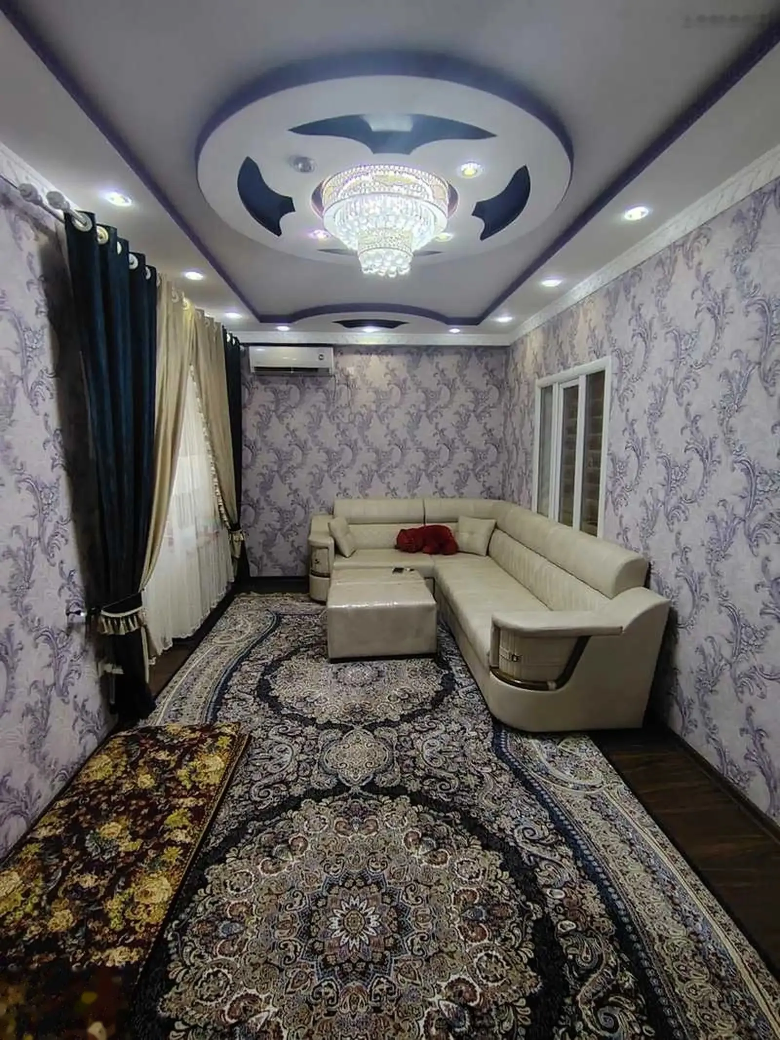 3-комн. квартира, 11 этаж, 69м², Колхози Россия, ресторан Амончон