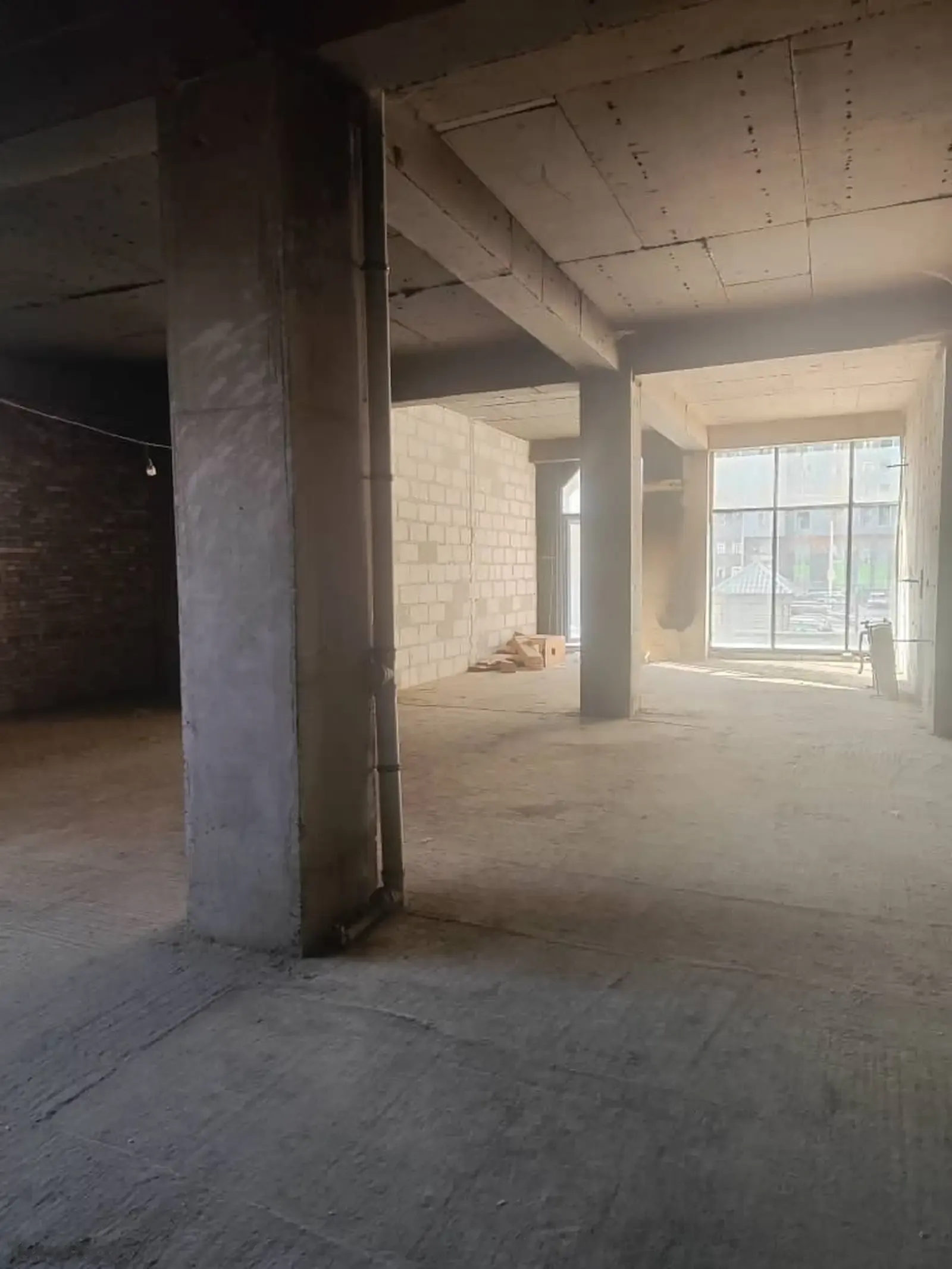 Помещение под свободное назначение, 191м², Спартак, Ёвар