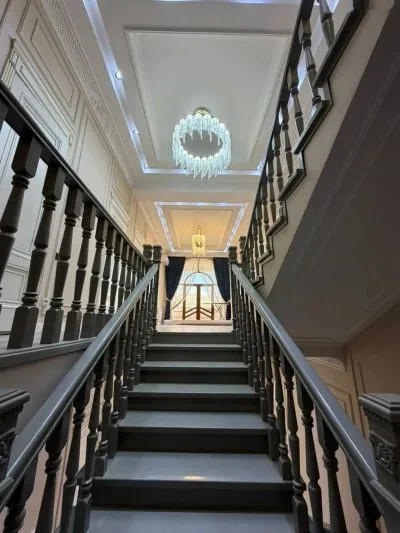 3-этажный, 12 комнатный дом, 700 м², колхози Россия