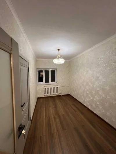 3-комн. квартира, 4 этаж, 70м², 84 мкр