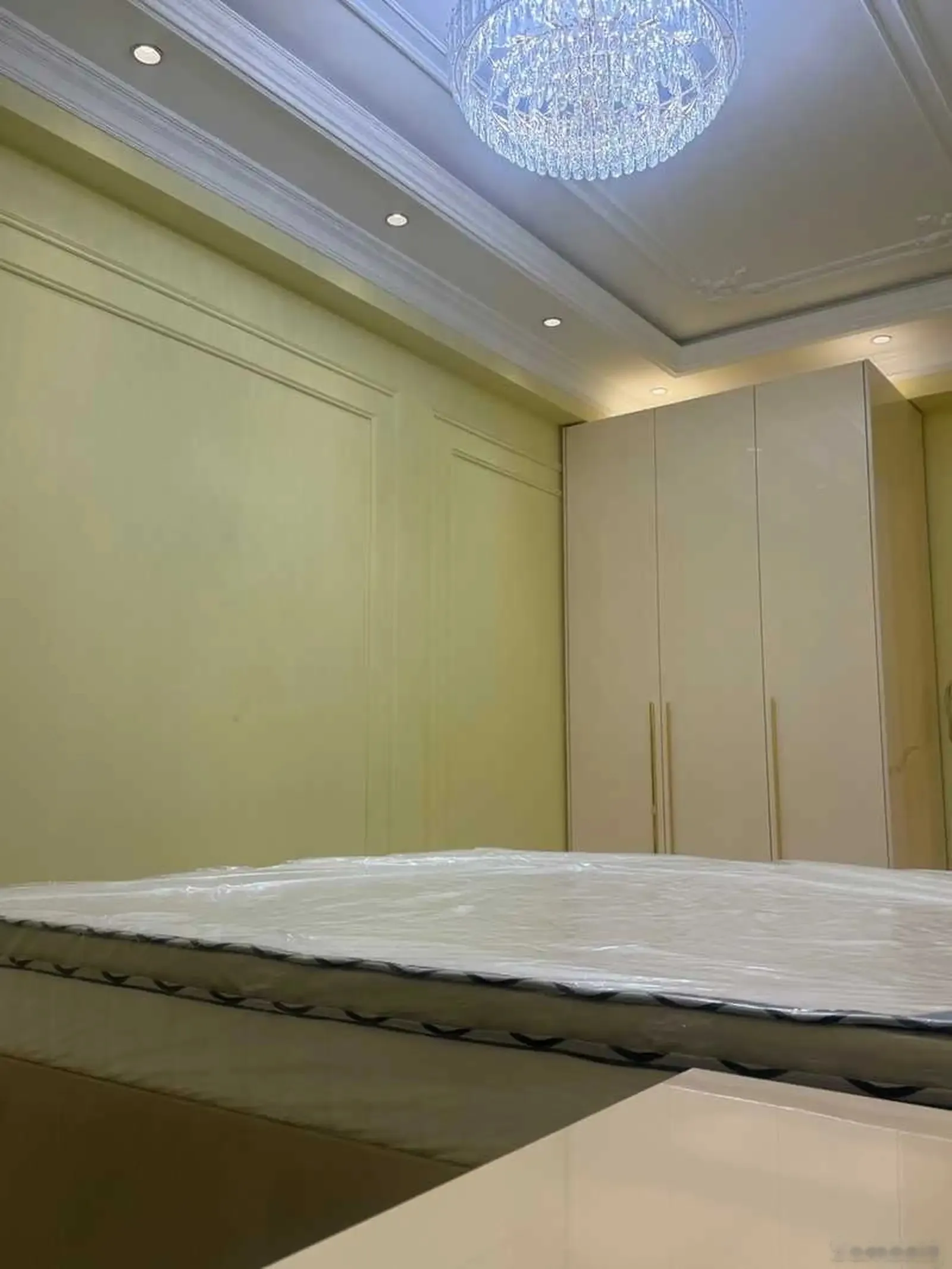 2-комн. квартира, 5 этаж, 90м², Алфемо