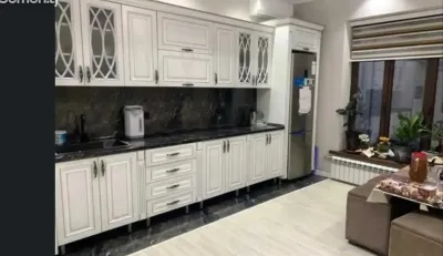2-этажный, 13 комнатный дом, 580 м², Сомони