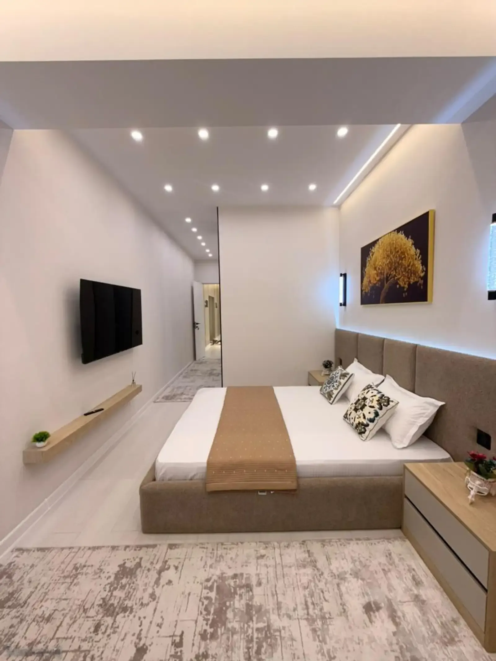 3-комн. квартира, 14 этаж, 91 м², новое здание УВД недалеко от Текстиля