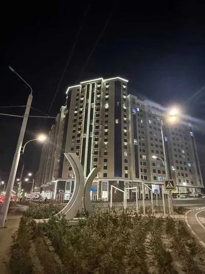 3-комн. квартира, 4 этаж, 100м², 102 мкр