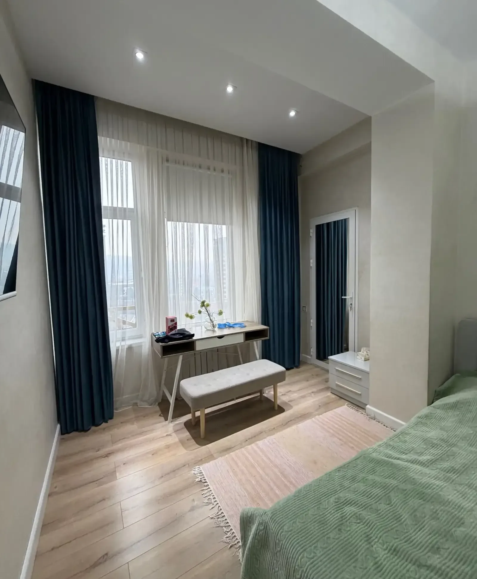3-комн. квартира, 10 этаж, 90м², Овир/Грандь Отель