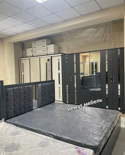 Спальный гарнитур