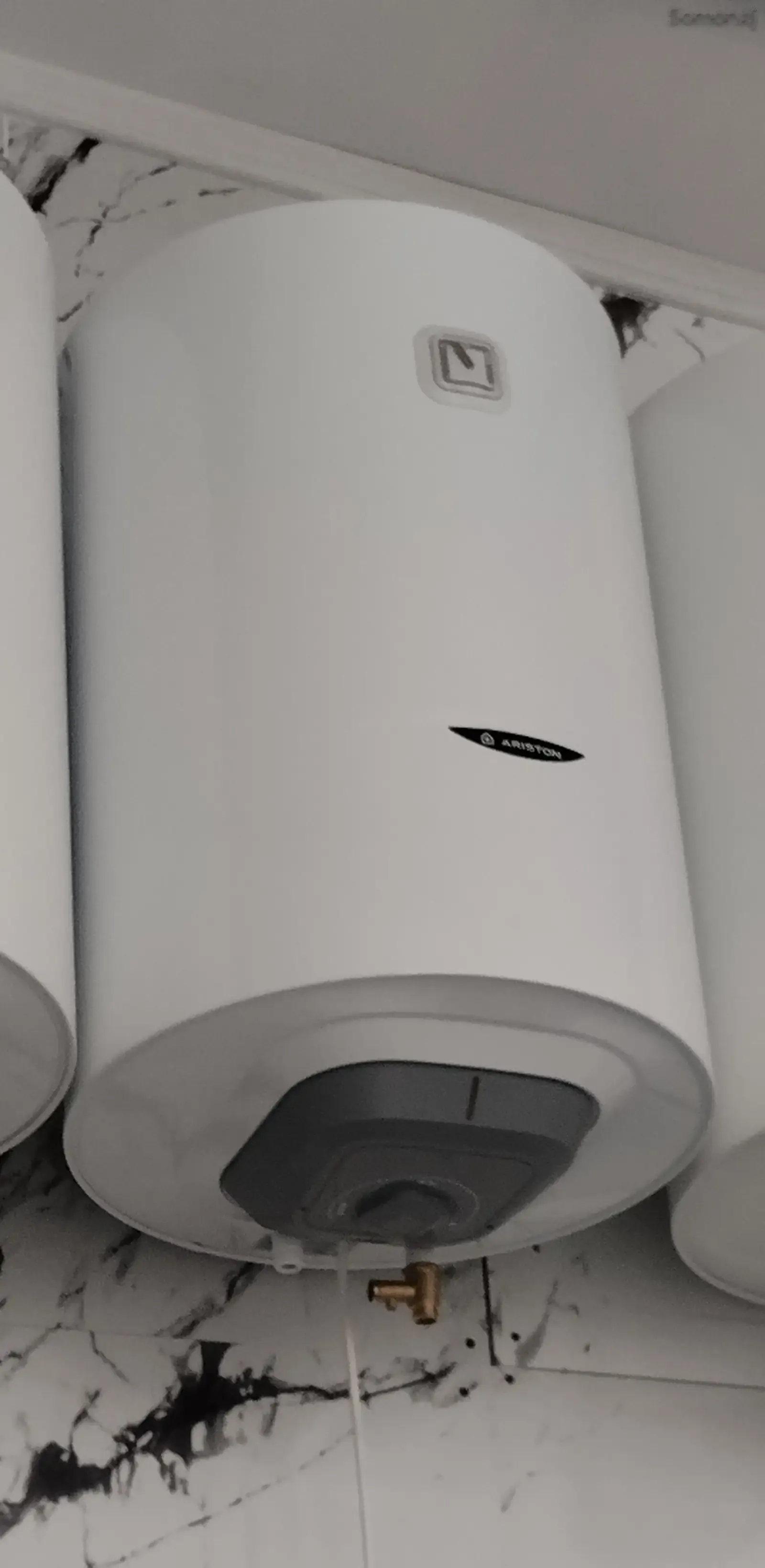 Водонагреватель Ariston 50л