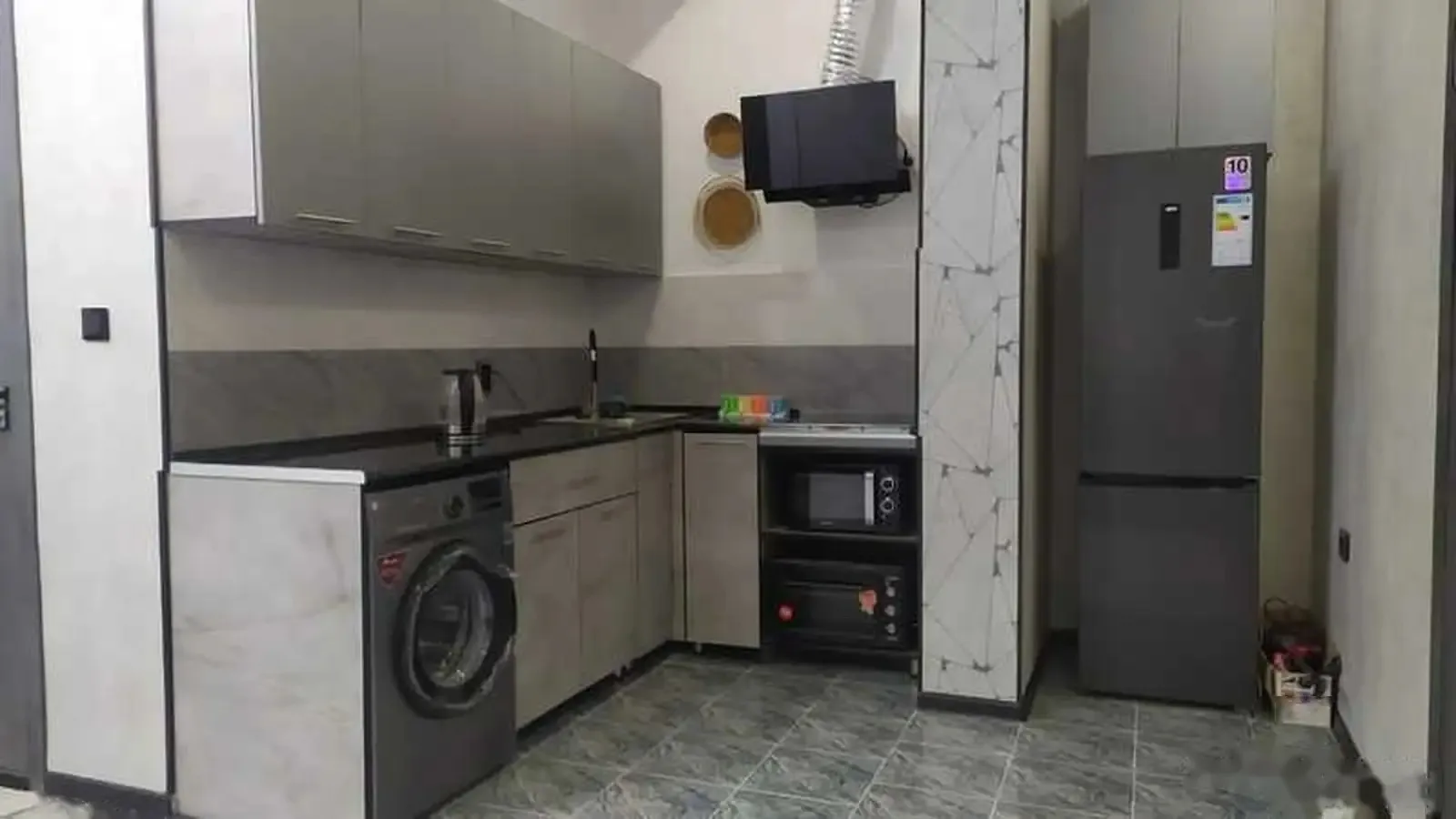 2-комн. квартира, 14 этаж, 55м², Овир