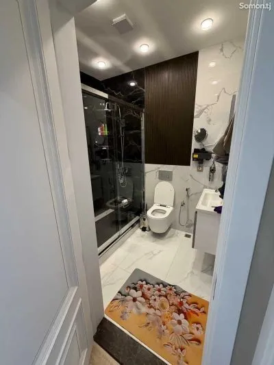 3-комн. квартира, 2 этаж, 150м², сино -