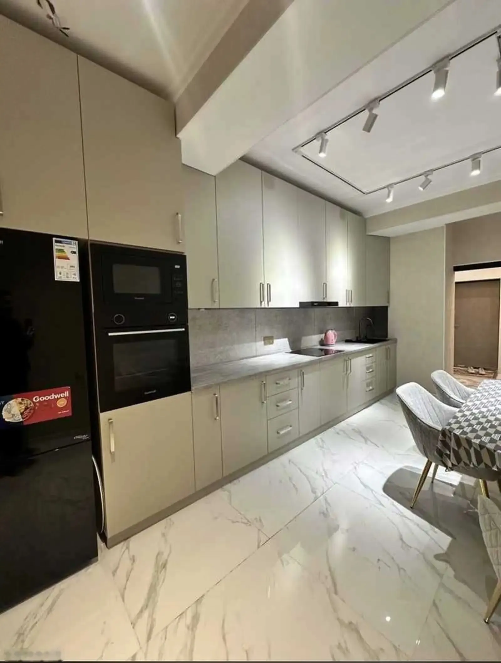 3-комн. квартира, 14 этаж, 110м², Исмоил Сомони