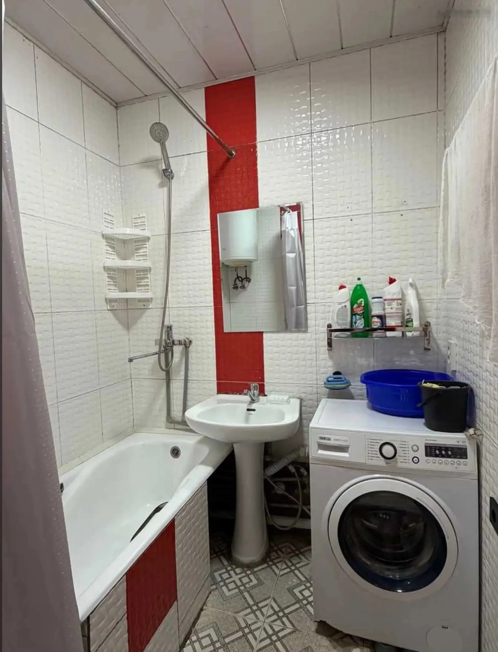 2-комн. квартира, 5 этаж, 60м², Сино