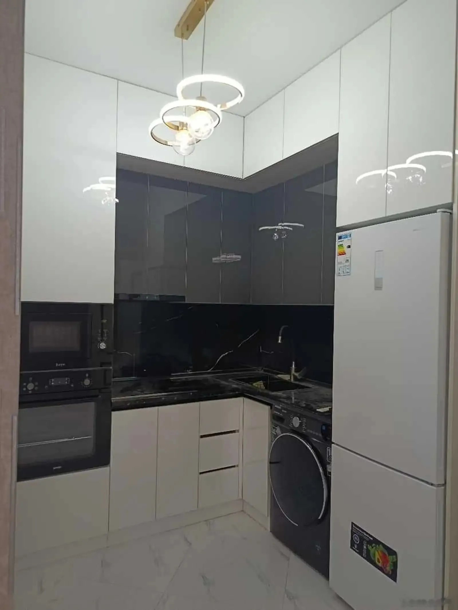 2-комн. квартира, 17 этаж, 80м², алфемо
