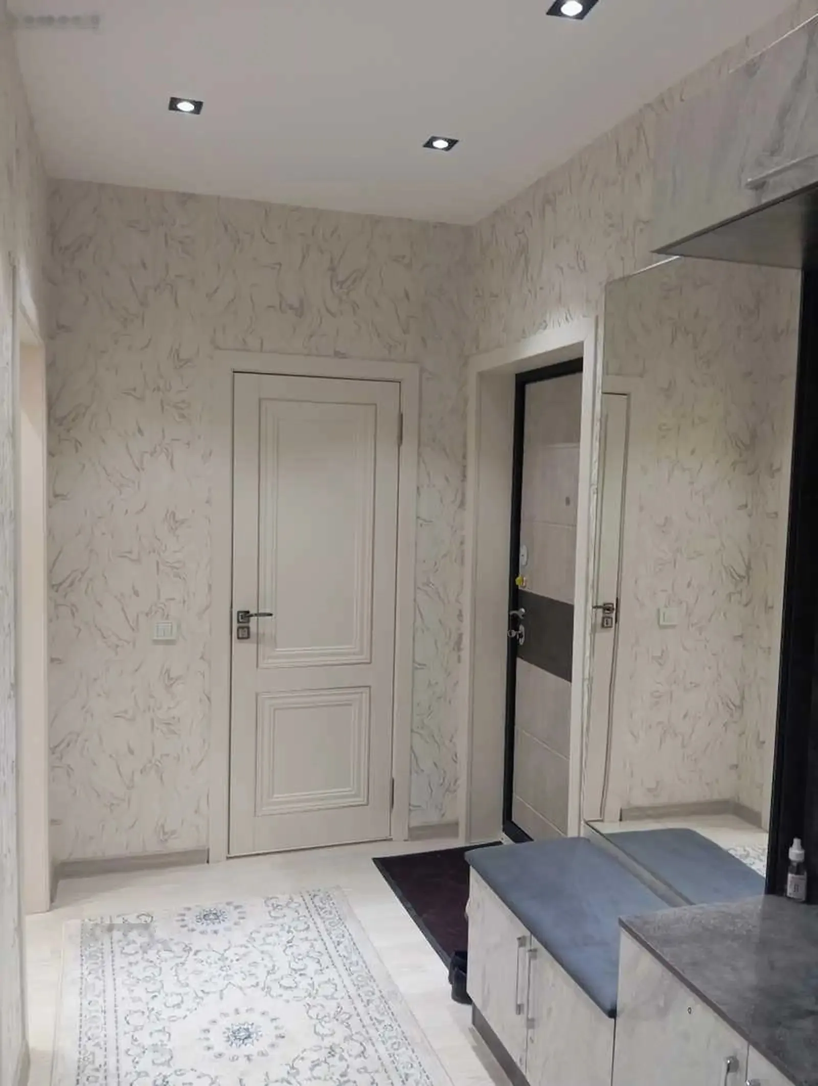 2-комн. квартира, 3 этаж, 48м², Боги ботаники