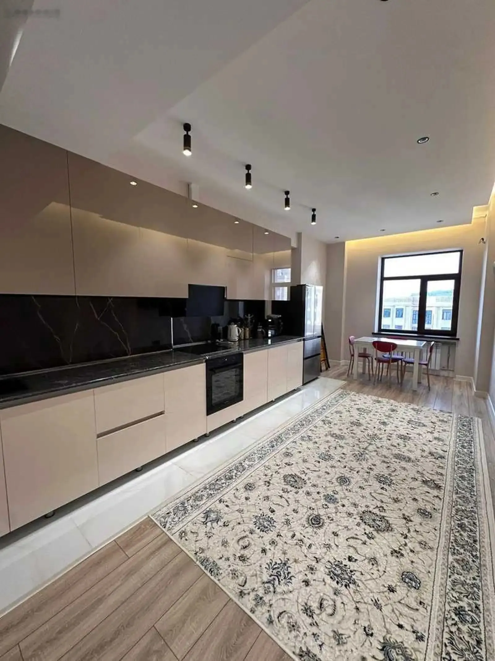2-комн. квартира, 17 этаж, 100м², бари гостницаи Hilton