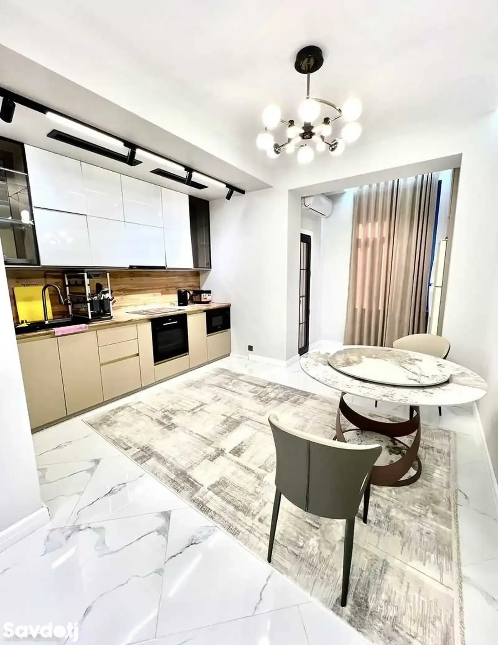 3-комн. квартира, 4 этаж, 120м², Цум