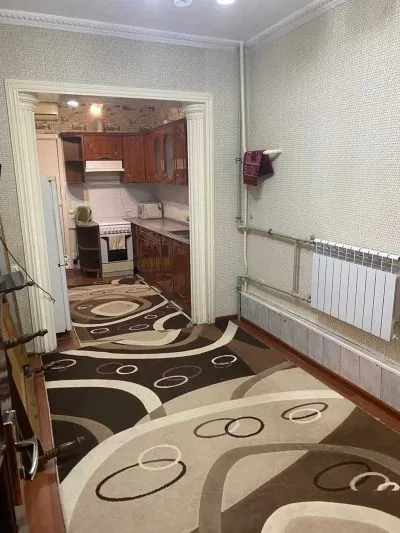 3-комн. квартира, 5 этаж, 70м², сино 102 мкр