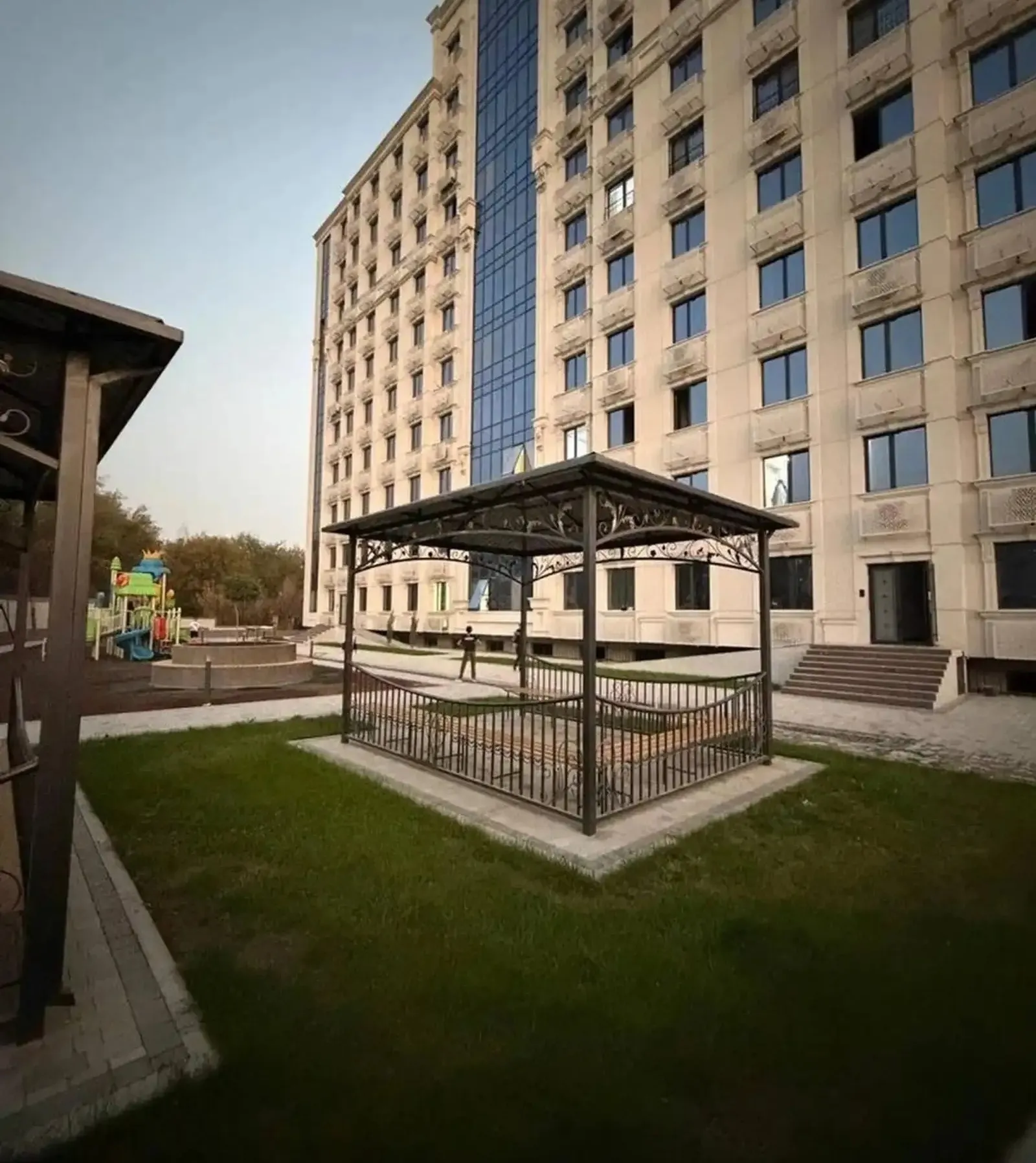 2-комн. квартира, 8 этаж, 90м², 20 мкр