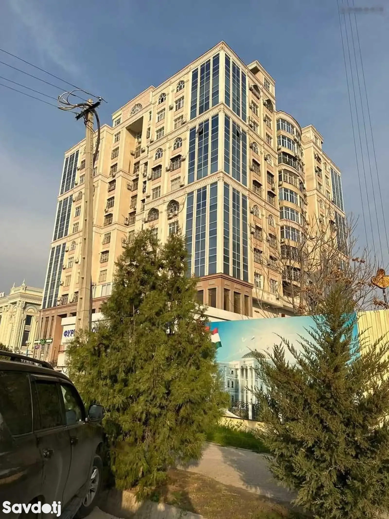 3-комн. квартира, 10 этаж, 120м², И. Сомони, бозори Меҳргон