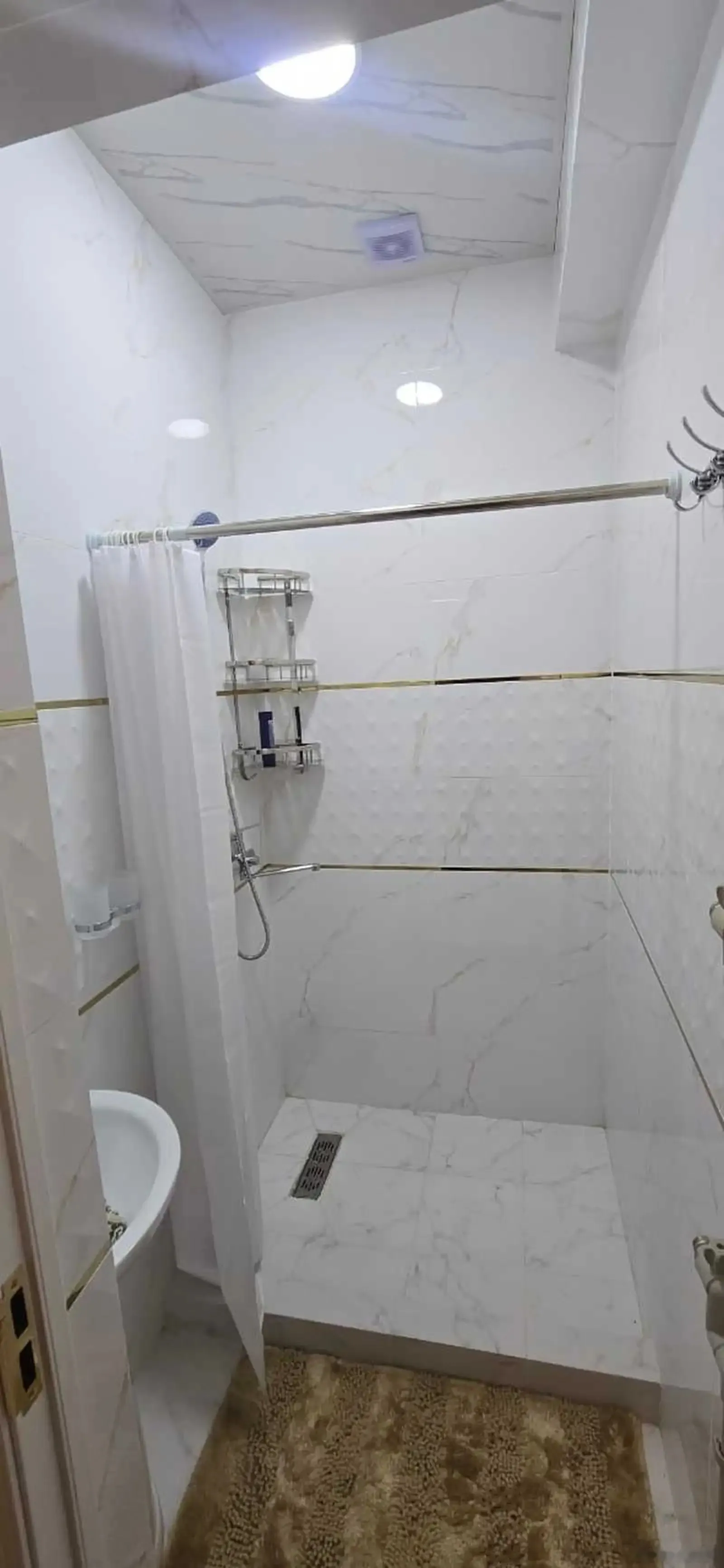 2-комн. квартира, 15 этаж, 48м², Голубой экран