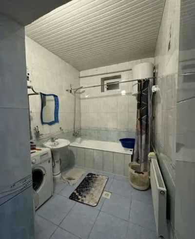 2-этажный, 8 комнатный дом, 305 м², И. Сомони