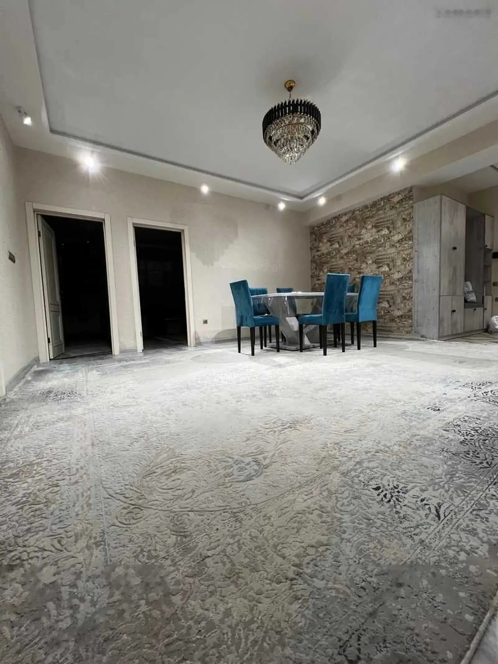 4-комн. квартира, 3 этаж, 140м², доми скичерс