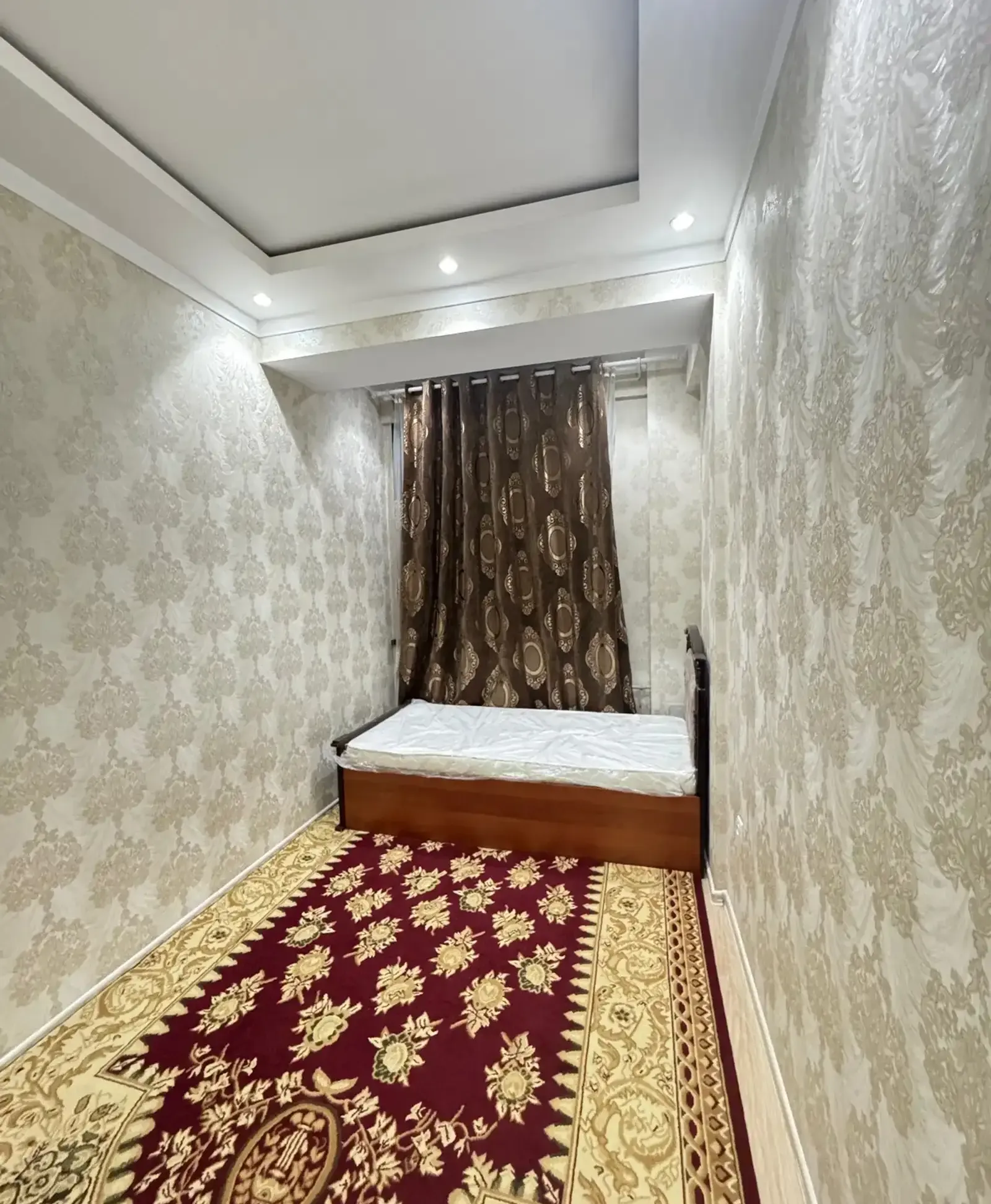 3-комн. квартира, 2 этаж, 105м², 84 мкр, Милано мода
