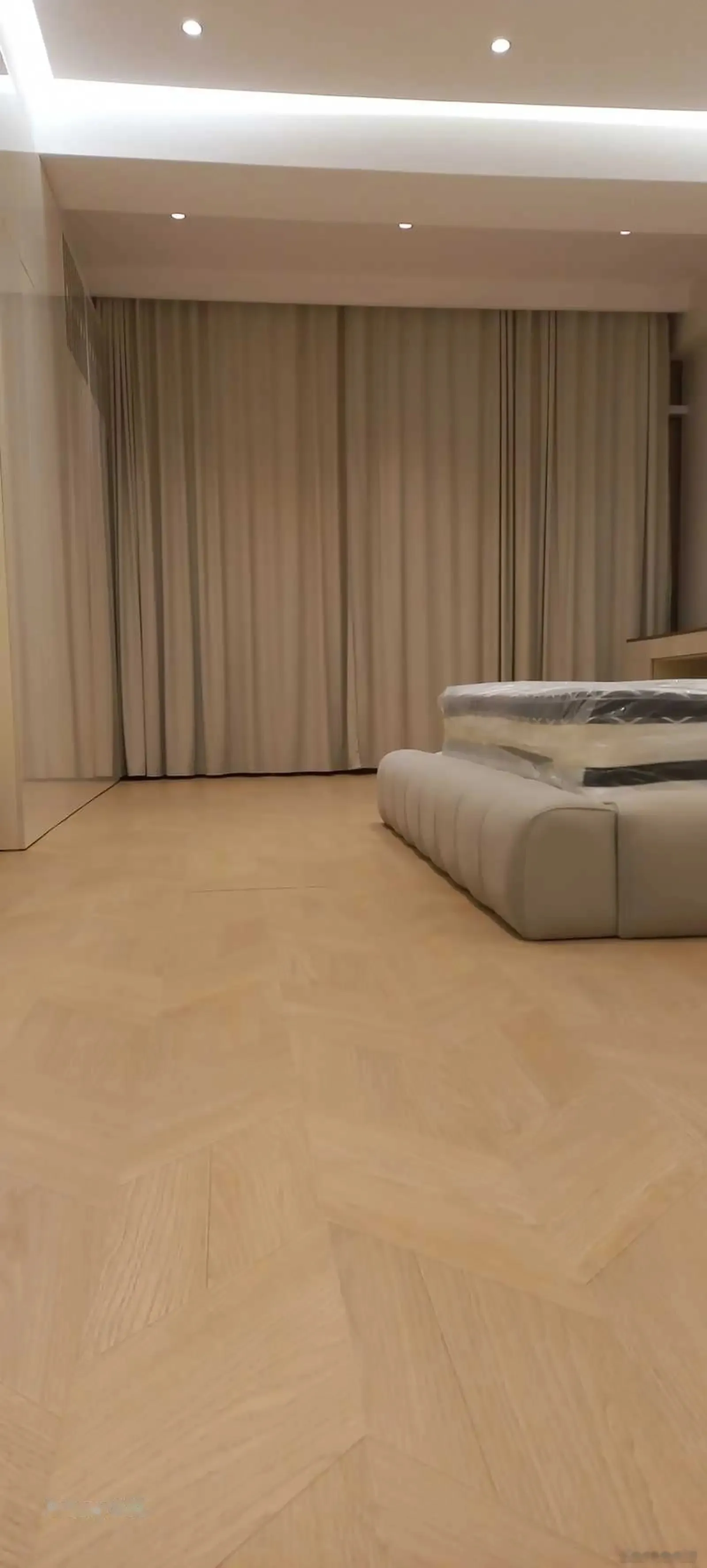 2-комн. квартира, 3 этаж, 127м², оперка