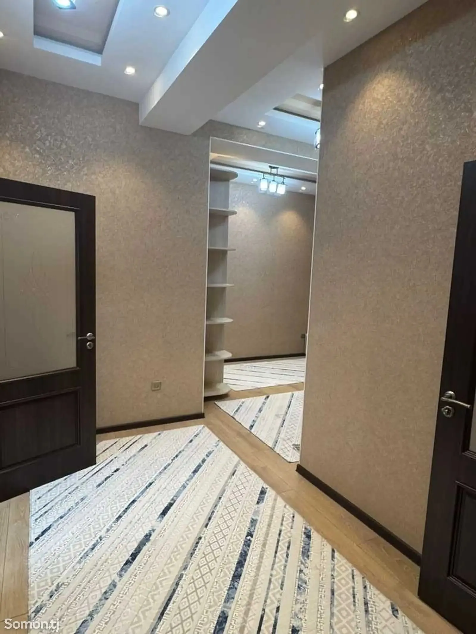 2-комн. квартира, 3 этаж, 70м², Фирдавси