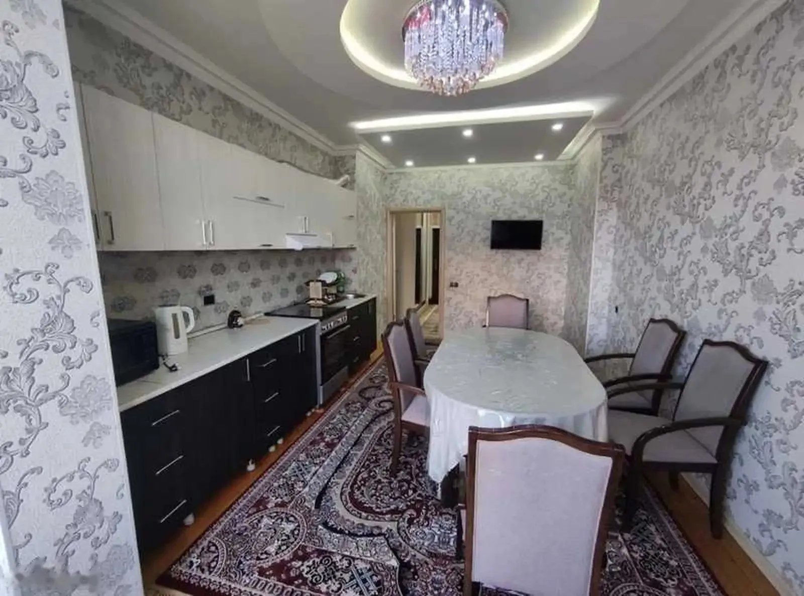 2-комн. квартира, 6 этаж, 101м², голубой экран