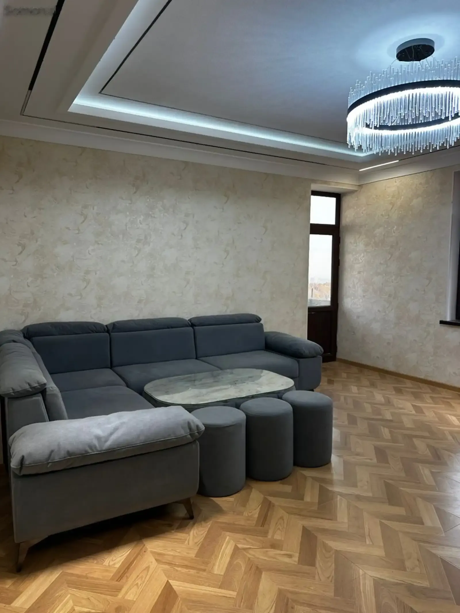 2-комн. квартира, 14 этаж, 85 м², напротив Зирбак