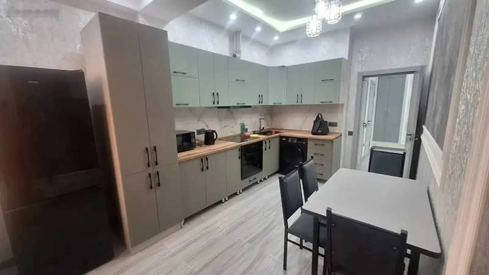 3-комн. квартира, 7 этаж, 110м², Караболо
