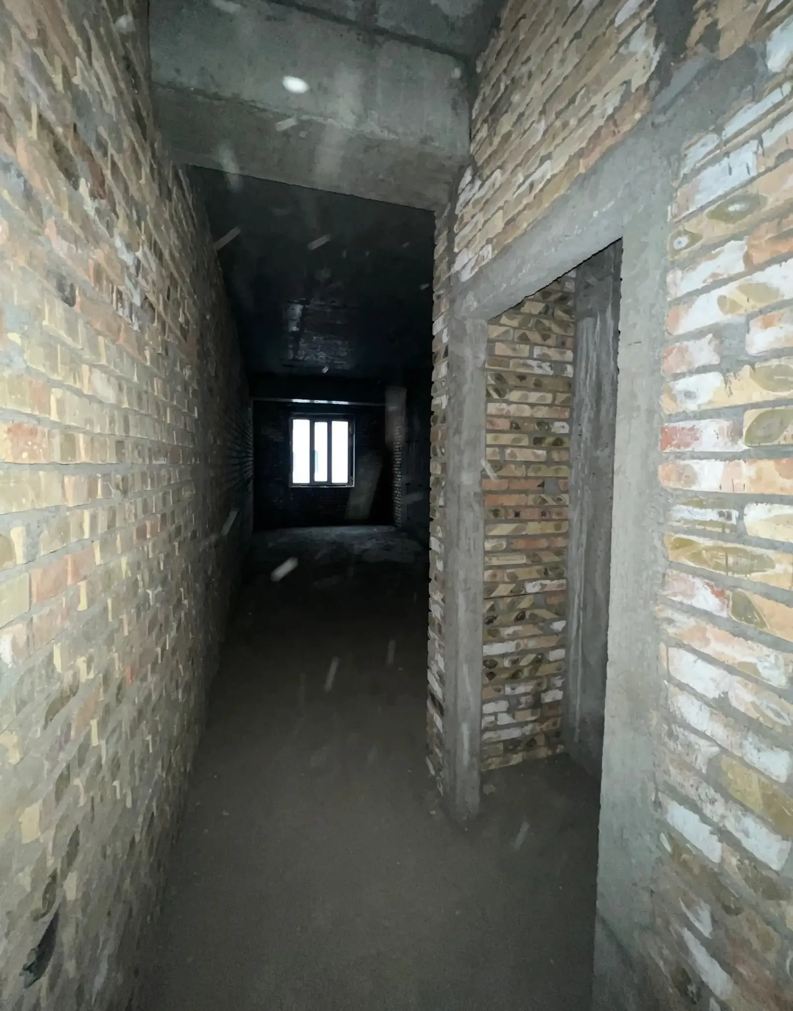 3-комн. квартира, 9 этаж, 160 м², И Сомони Северный