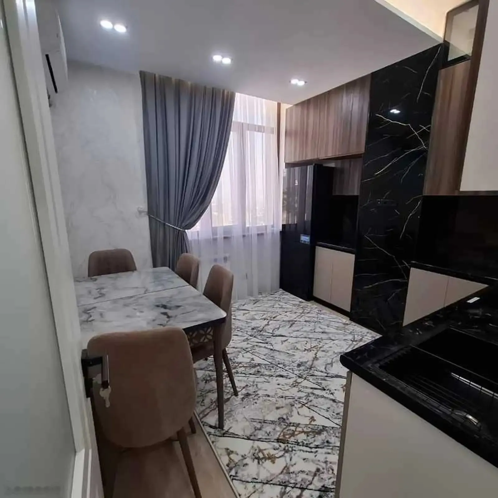 2-комн. квартира, 21 этаж, 59м², Гостиница Hilton