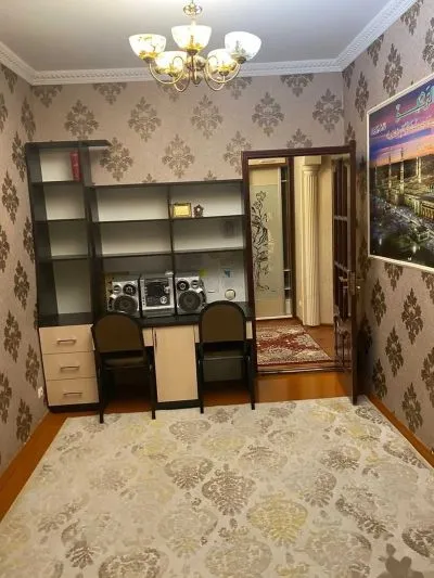 3-комн. квартира, 5 этаж, 70м², сино 102 мкр