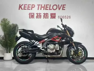 Мотоцикл Benelli