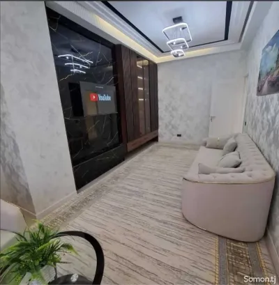 2-комн. квартира, 19 этаж, 69м², Шохмансур