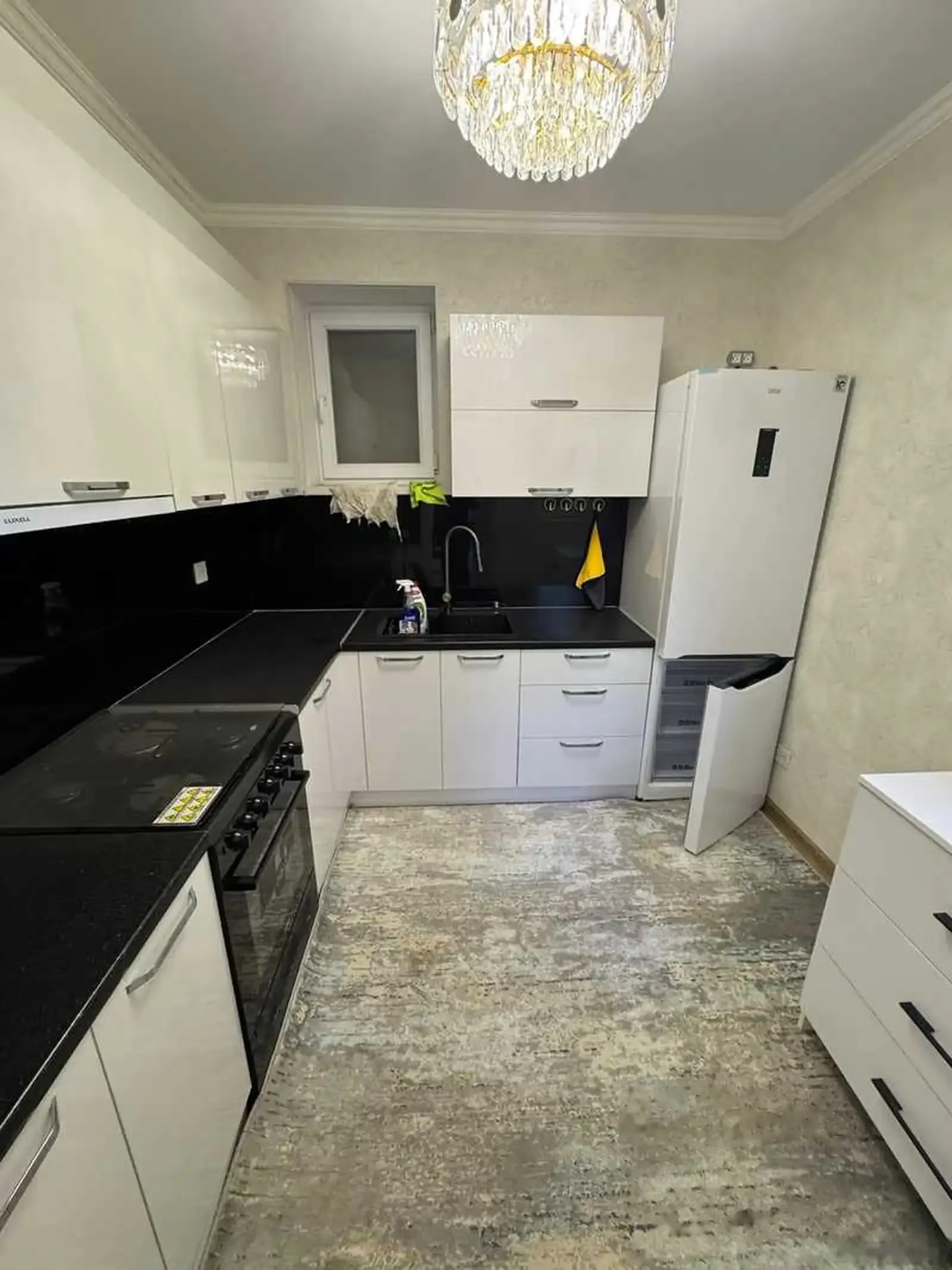 2-комн. квартира, 4 этаж, 79м², И. Сомони