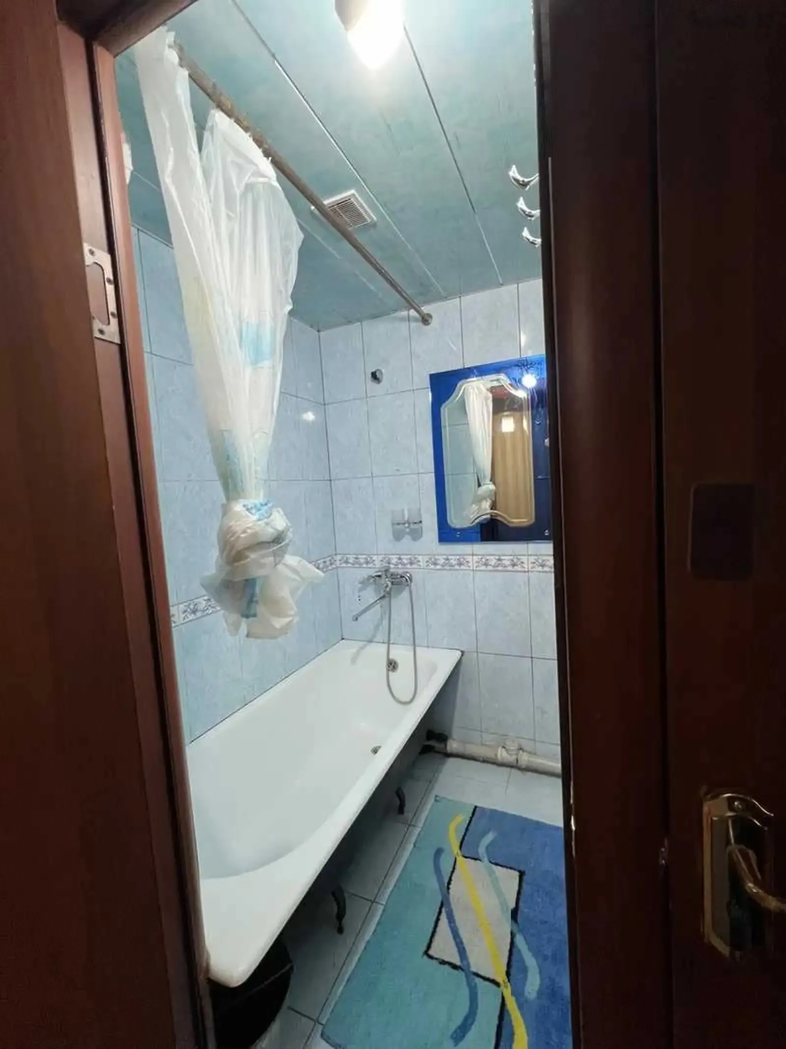 2-комн. квартира, 2 этаж, 75м², 101мкр
